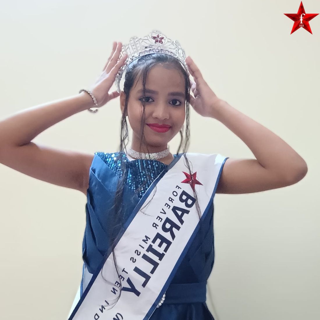 miss teen bareilly winner